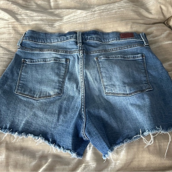 Wetherly frayed shorts . Size 31. EUC - Picture 2 of 5